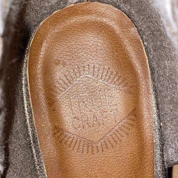 TRUE CRAFT “Epic” Cut Out Shortie Ankle Booties in Pewter-Brown Size 7-1/2 - Picture 6 of 6